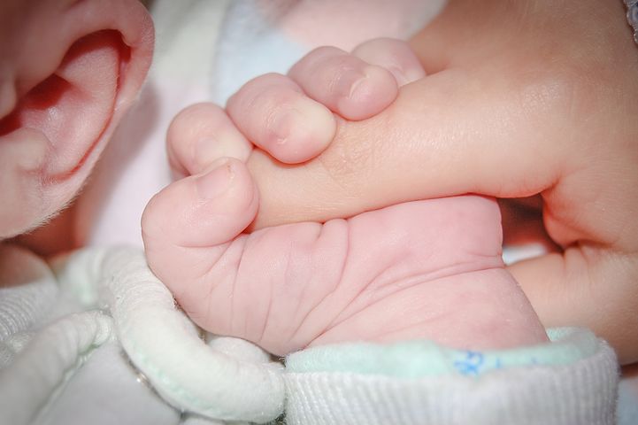 MASSAGES POUR BÉBÉS